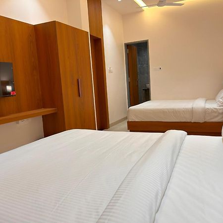 Hotel Neem Heritage Shirdi Eksteriør billede