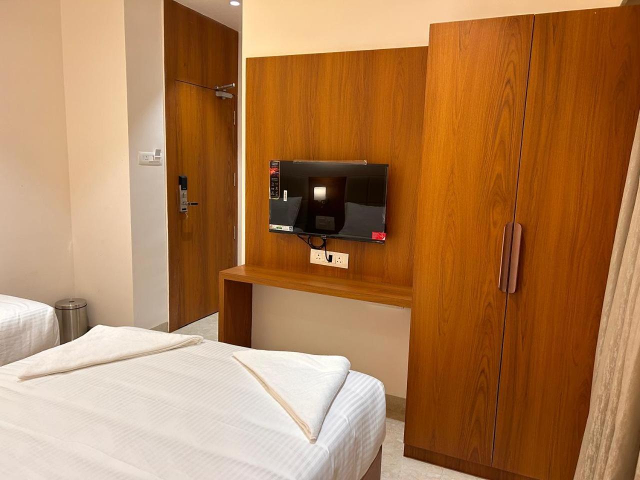 Hotel Neem Heritage Shirdi Eksteriør billede