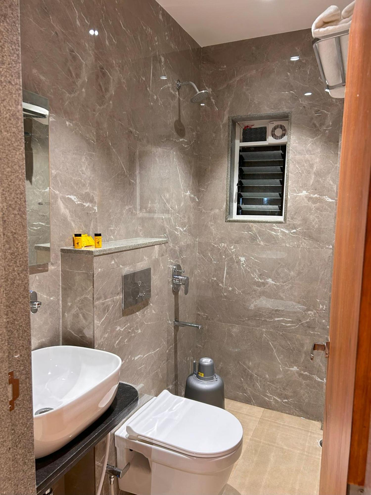 Hotel Neem Heritage Shirdi Eksteriør billede