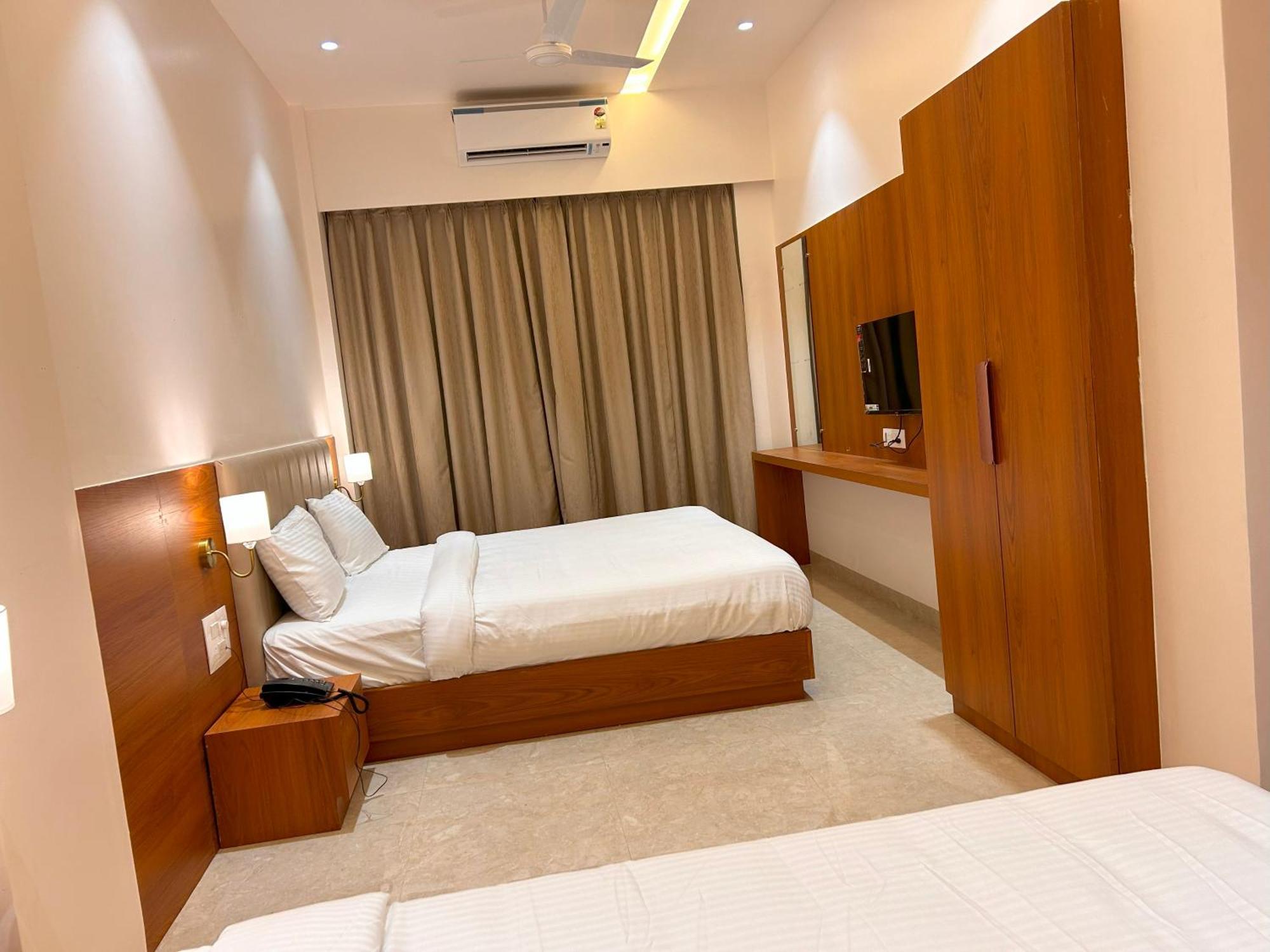 Hotel Neem Heritage Shirdi Eksteriør billede