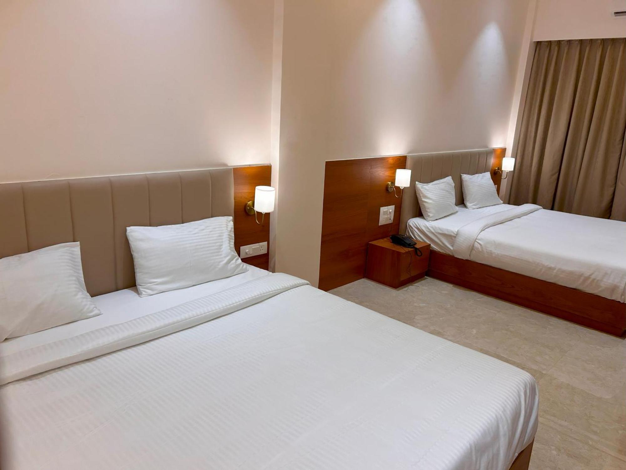 Hotel Neem Heritage Shirdi Eksteriør billede